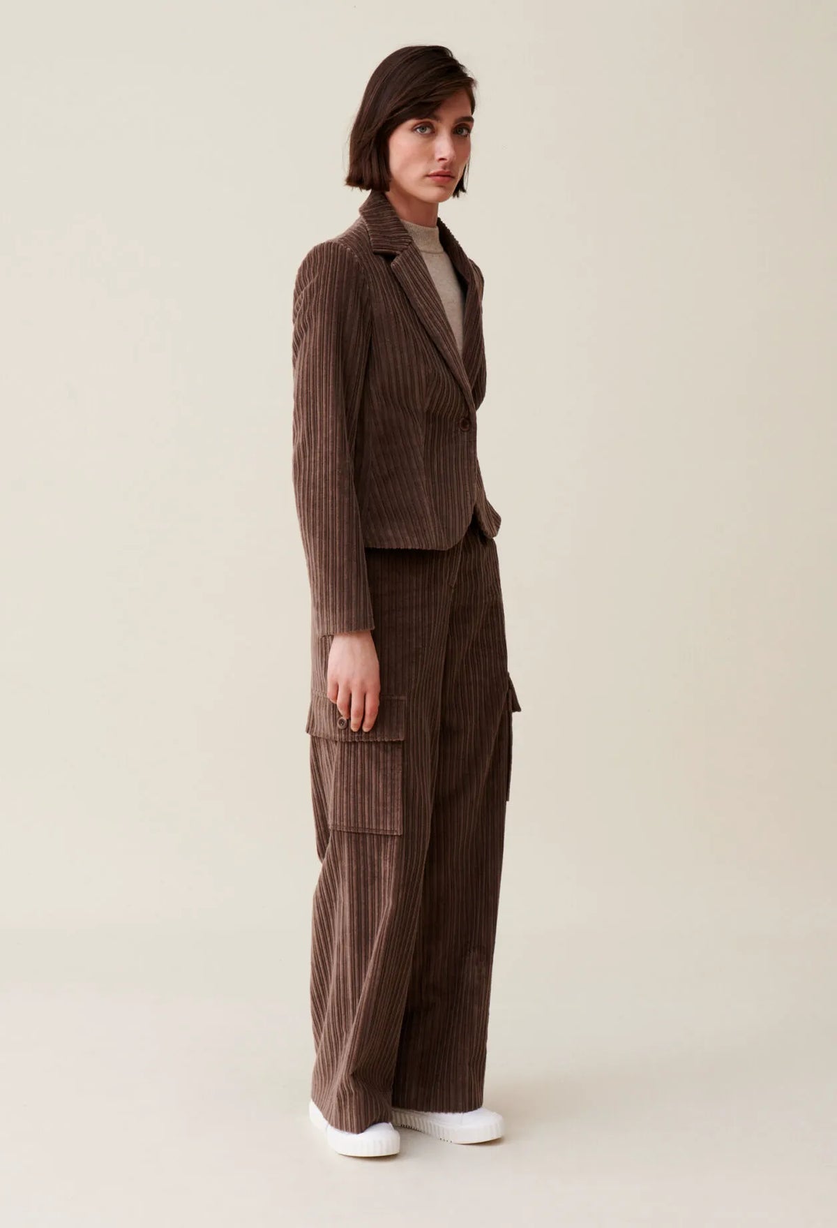 TAUPE