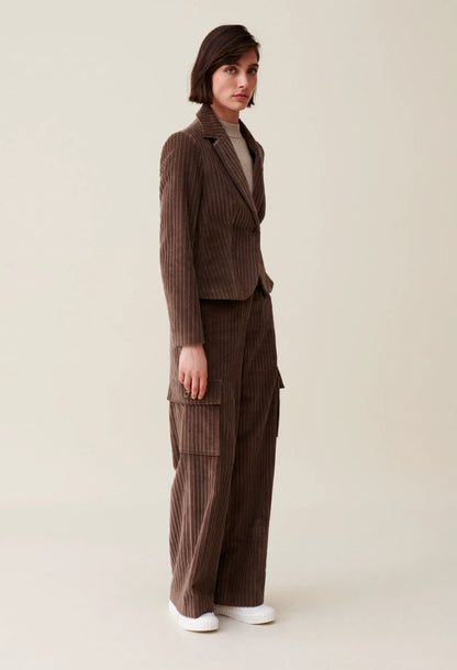 TAUPE