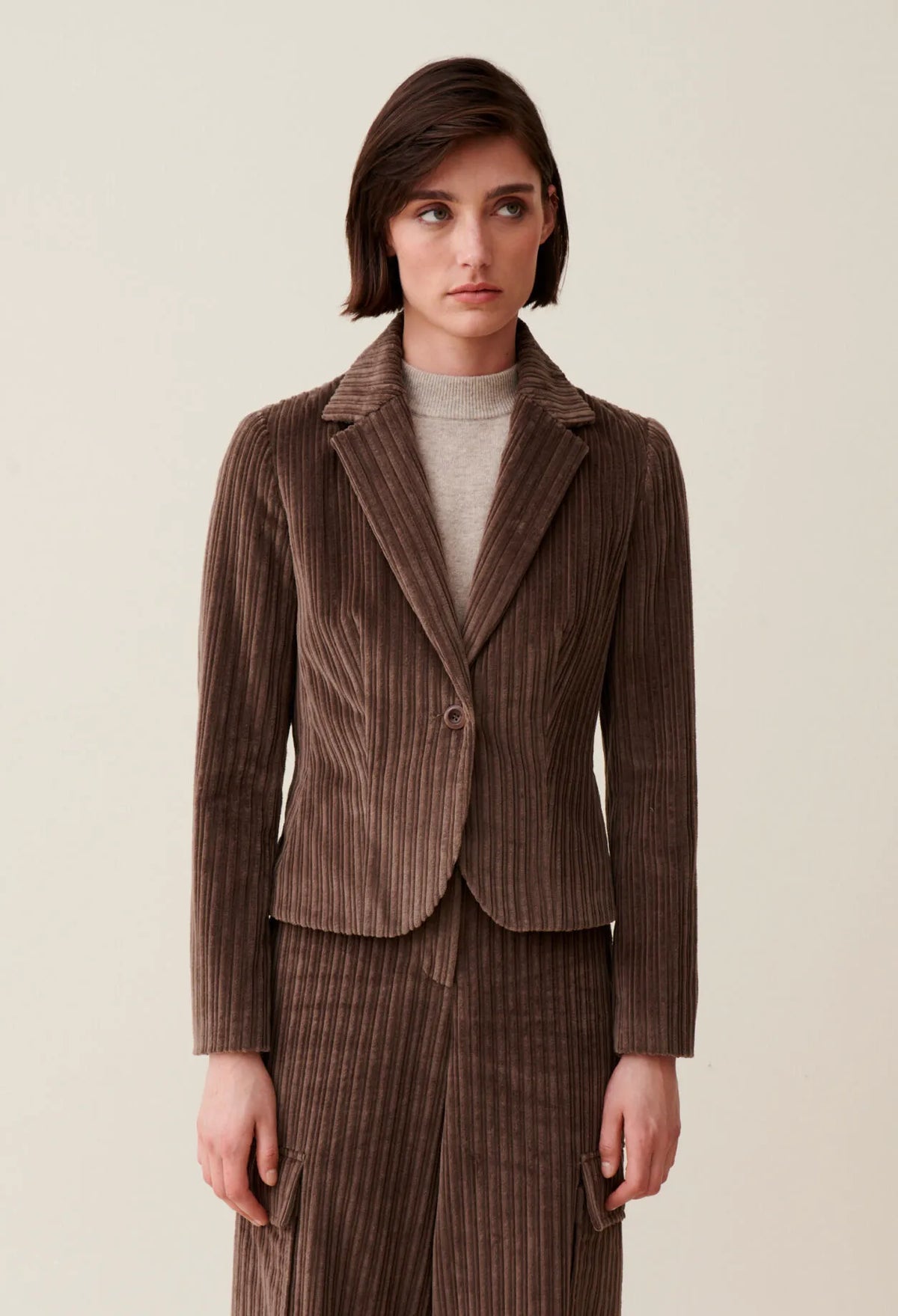 TAUPE