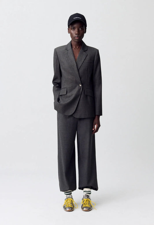 MOTTLED GREY