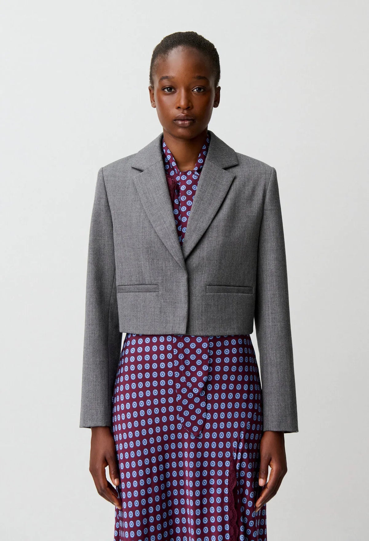 MOTTLED GREY